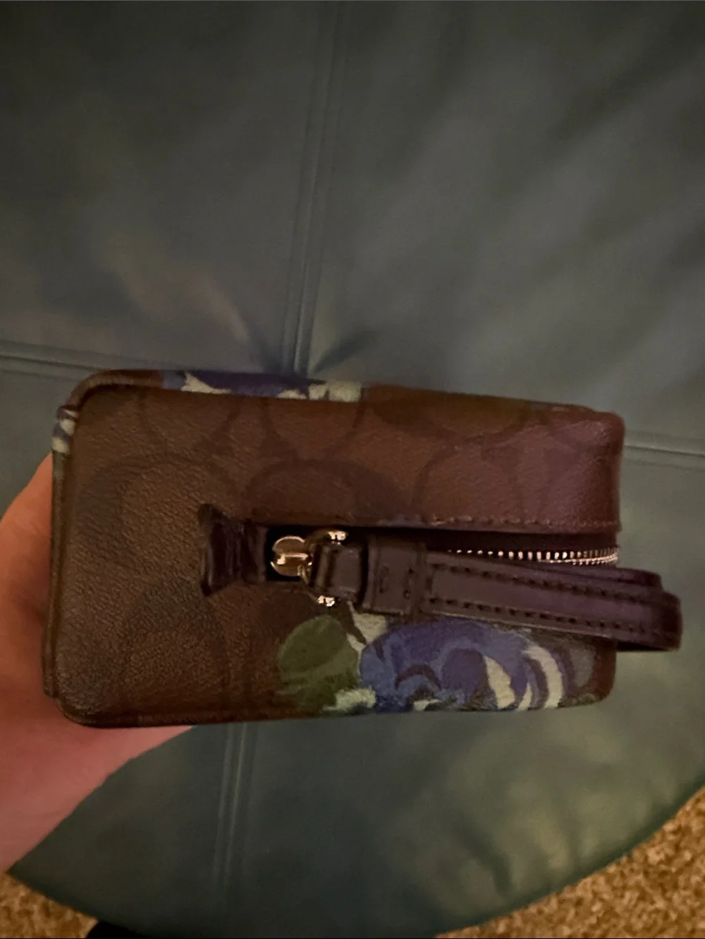 Coach Signature flower print make up bag - Picture 4 of 7